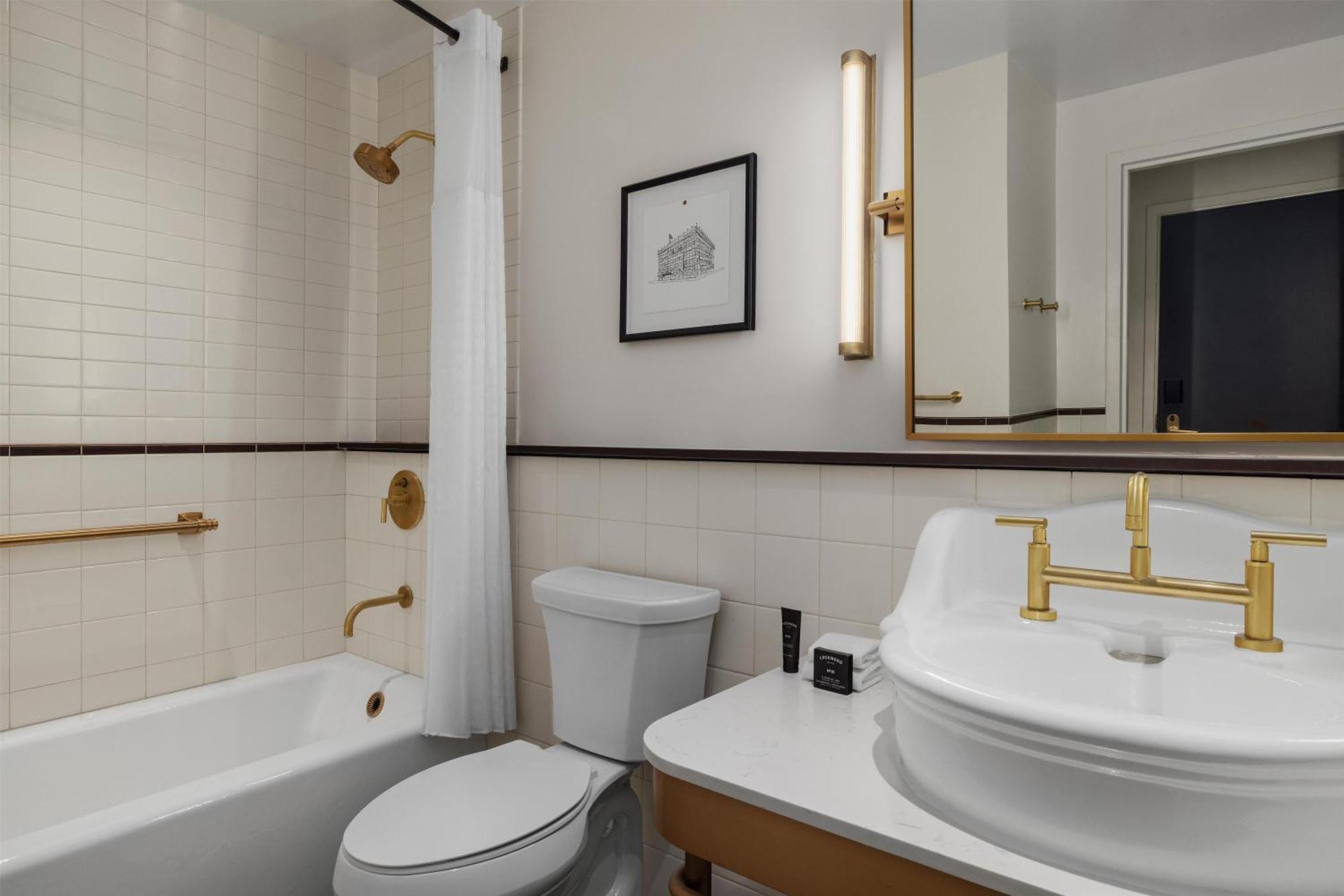 Double Queen Room City View
