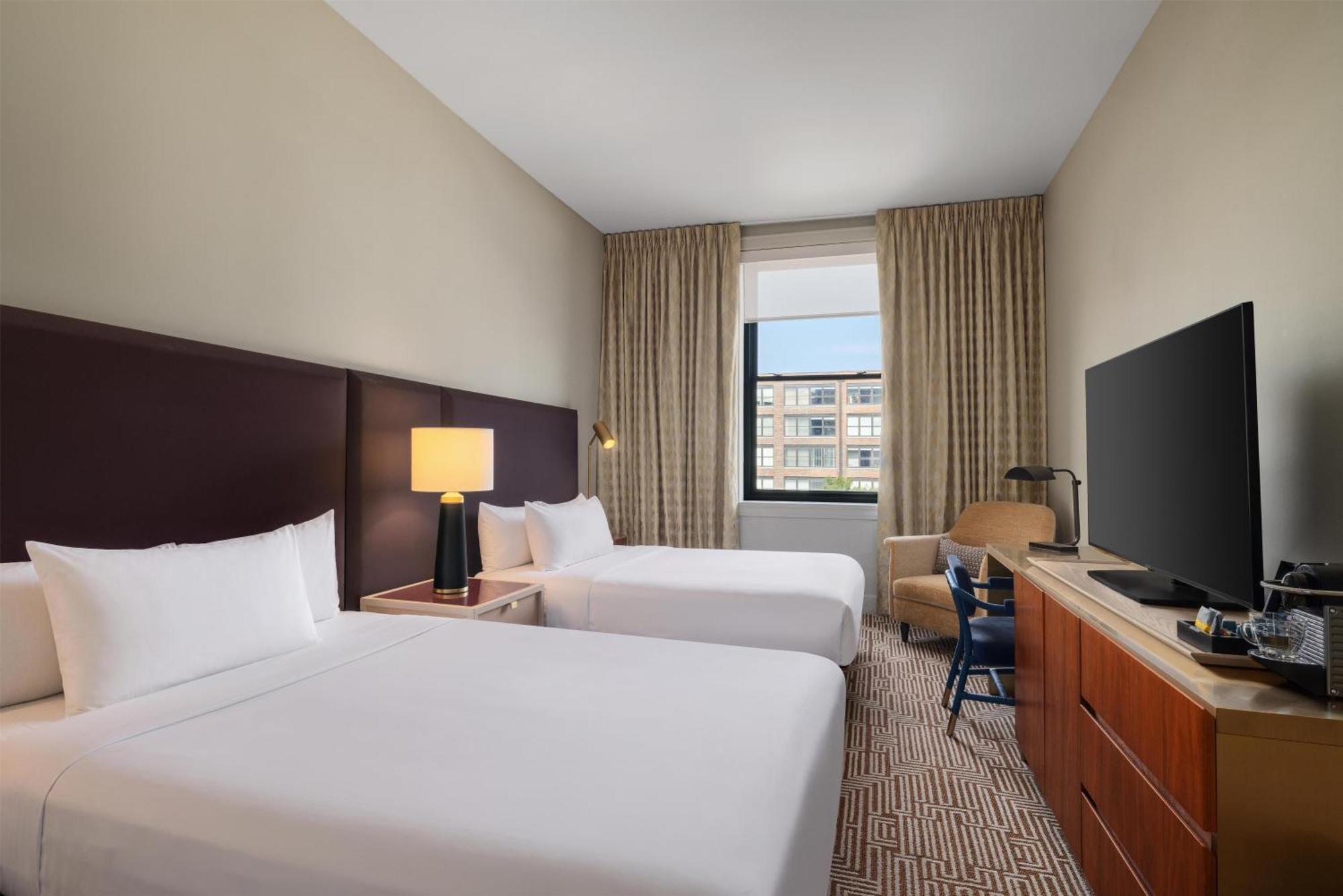 Double Queen Room City View