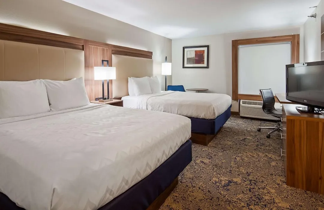 Best Western Plus Kansas City Airport - Kci East-1