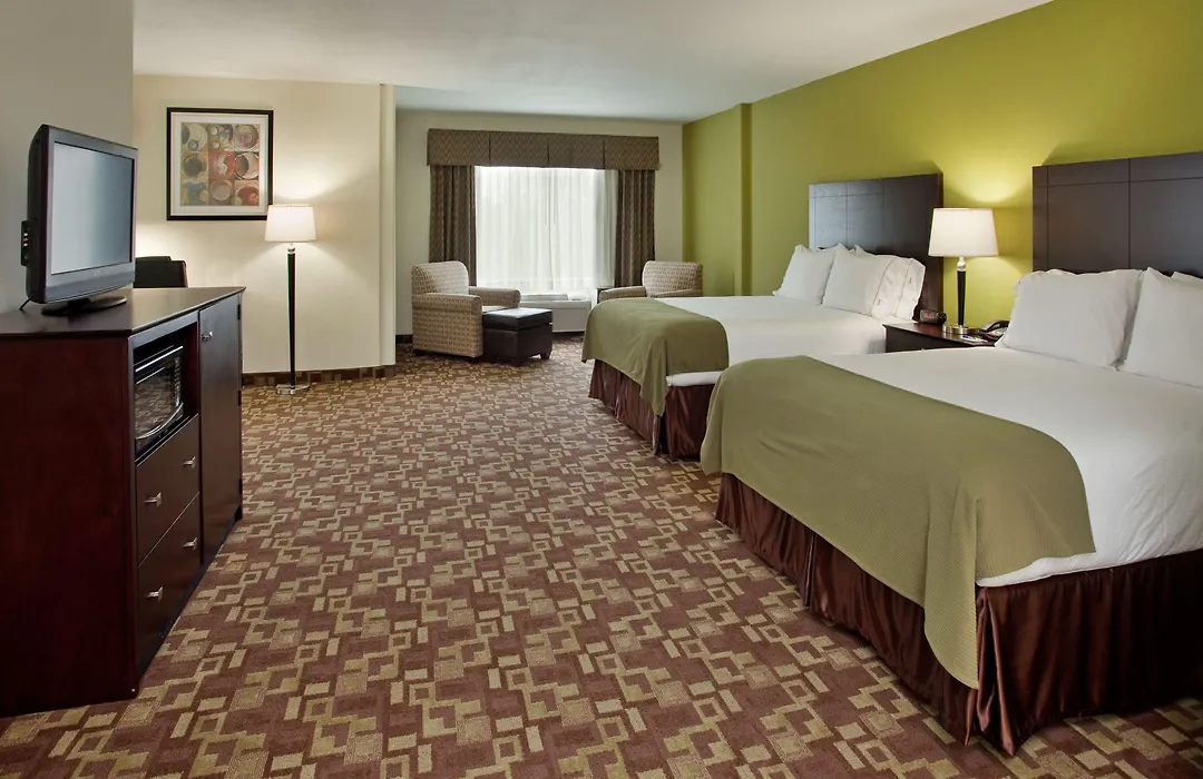 Holiday Inn Express Hotel & Suites Kansas City Sports Complex By Ihg-1