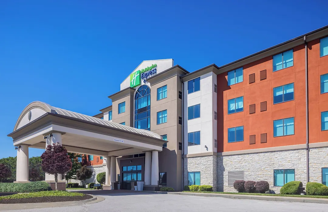 Holiday Inn Express & Suites Kansas City Airport By Ihg-1