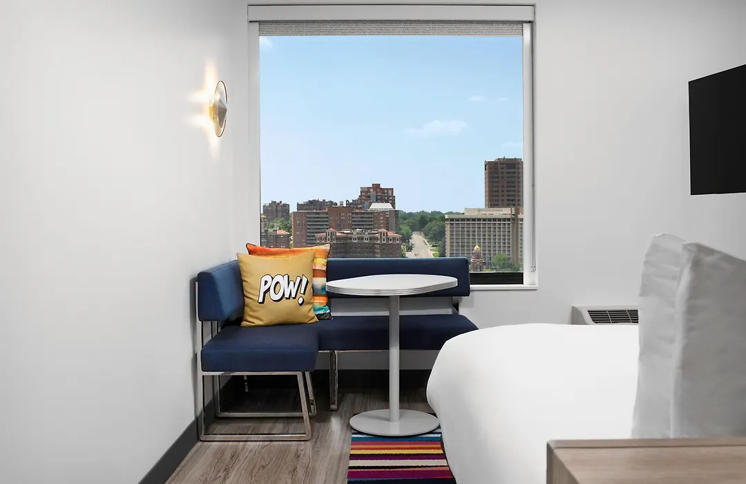 Aloft By Marriott Kansas City Country Club Plaza-1