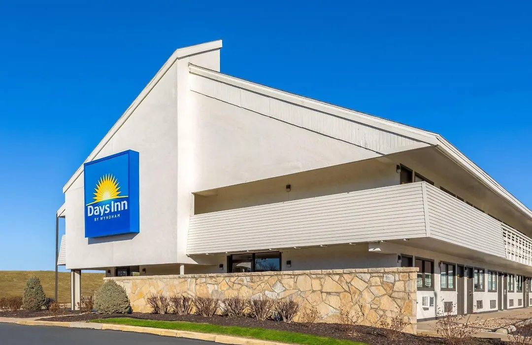 Days Inn By Wyndham Kansas City Northeast-1