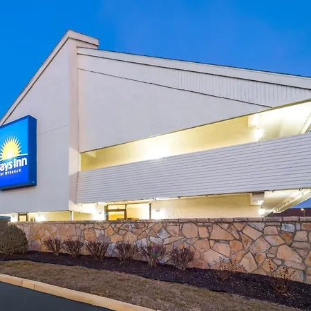 Days Inn By Wyndham Kansas City Northeast-2