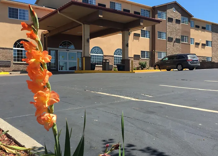Super 8 By Wyndham Kansas City