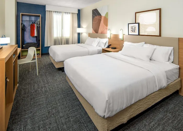 Seville Plaza Hotel, Trademark Collection By Wyndham Kansas City