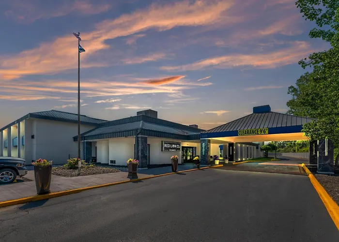 Red Lion Inn & Suites Kansas City