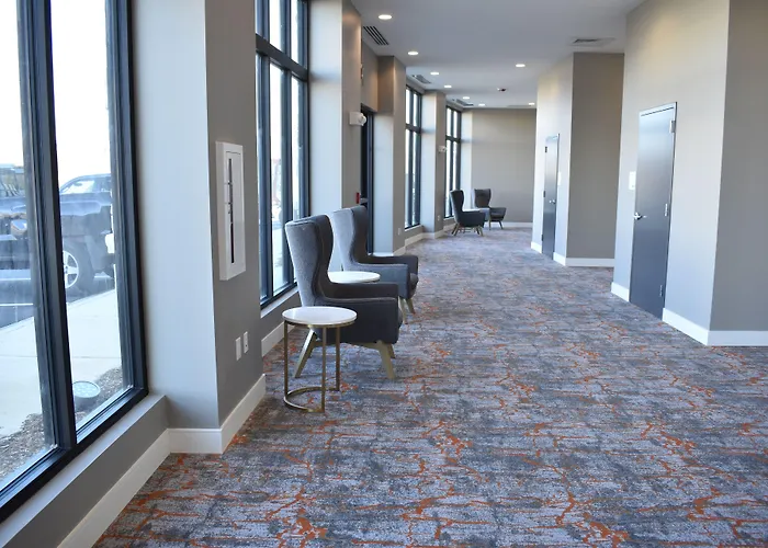 Holiday Inn - Kansas City - Northeast By Ihg
